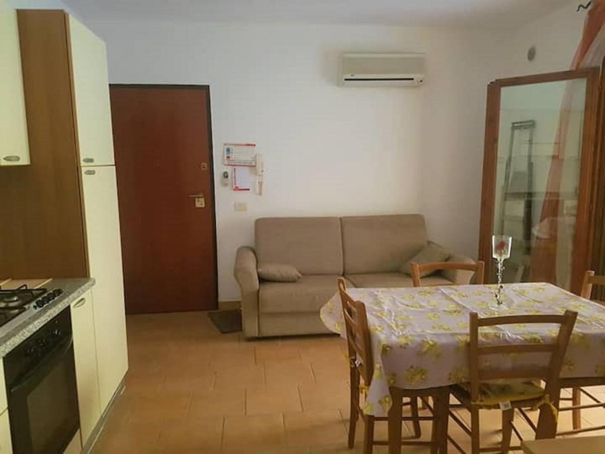 Sa Marinedda Guest Apartment Ольбія Екстер'єр фото